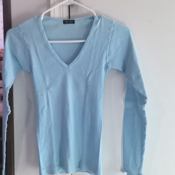 Mimi & Coco V-neck top - Picture 1 of 4